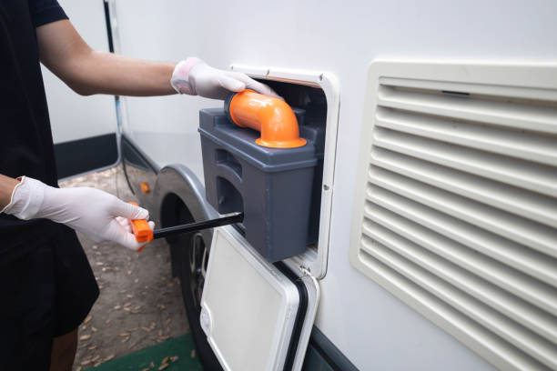 Best Best portable toilet rental  in Benton, IL