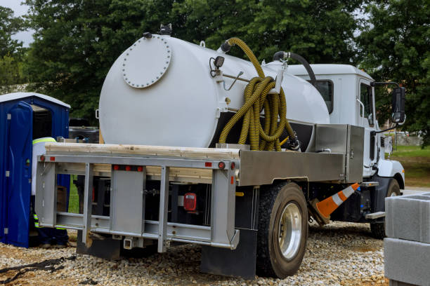 Best Affordable porta potty rental  in Benton, IL